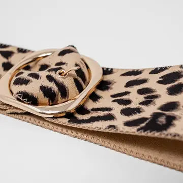 Belt with Round Gold Buckle in Leopard